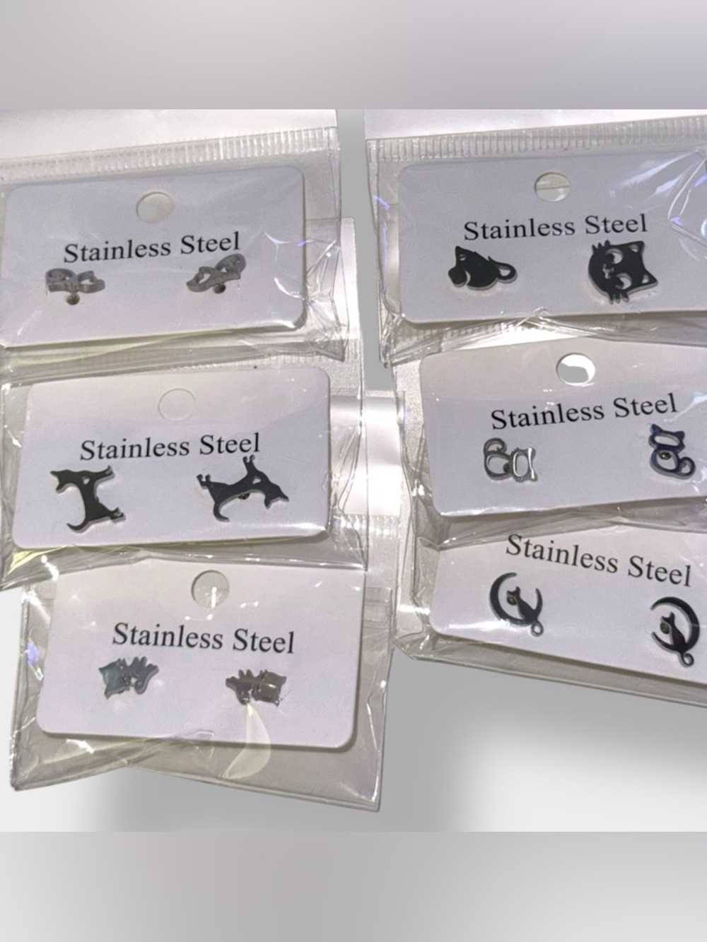 1 Random Pair of Dog or Cat Stainless Steel Stud Earrings - NIP - Picture 3 of 4